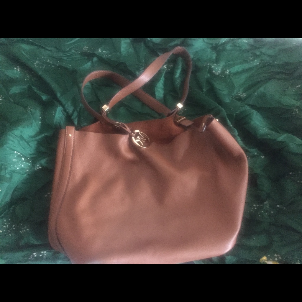 Michael Kors Leather Reversible Suede Tan Gold Vntg Shoulder Slouchy Bag